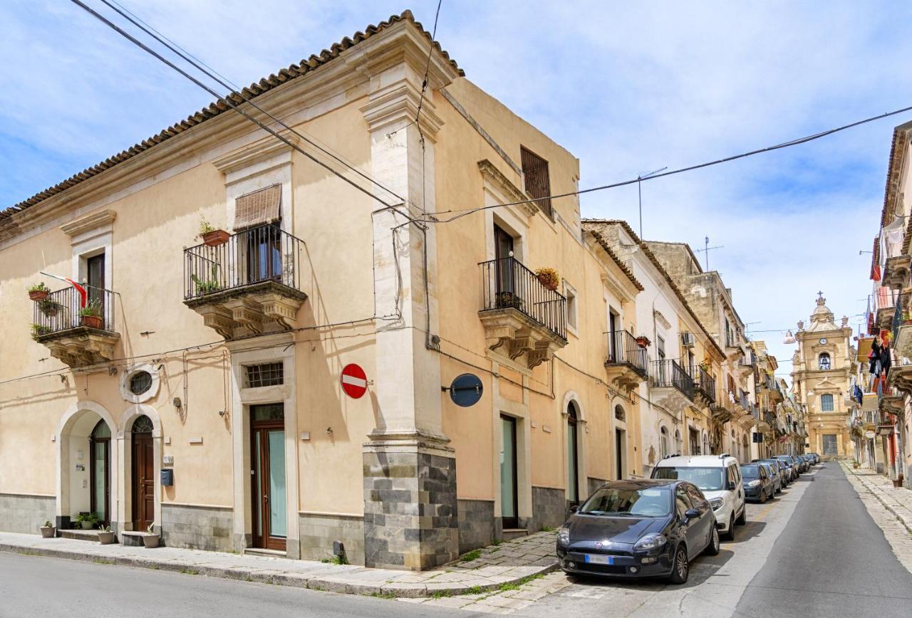 Mario Leggio 83, Gocce Di Sicilia Villa Ragusa Exteriör bild